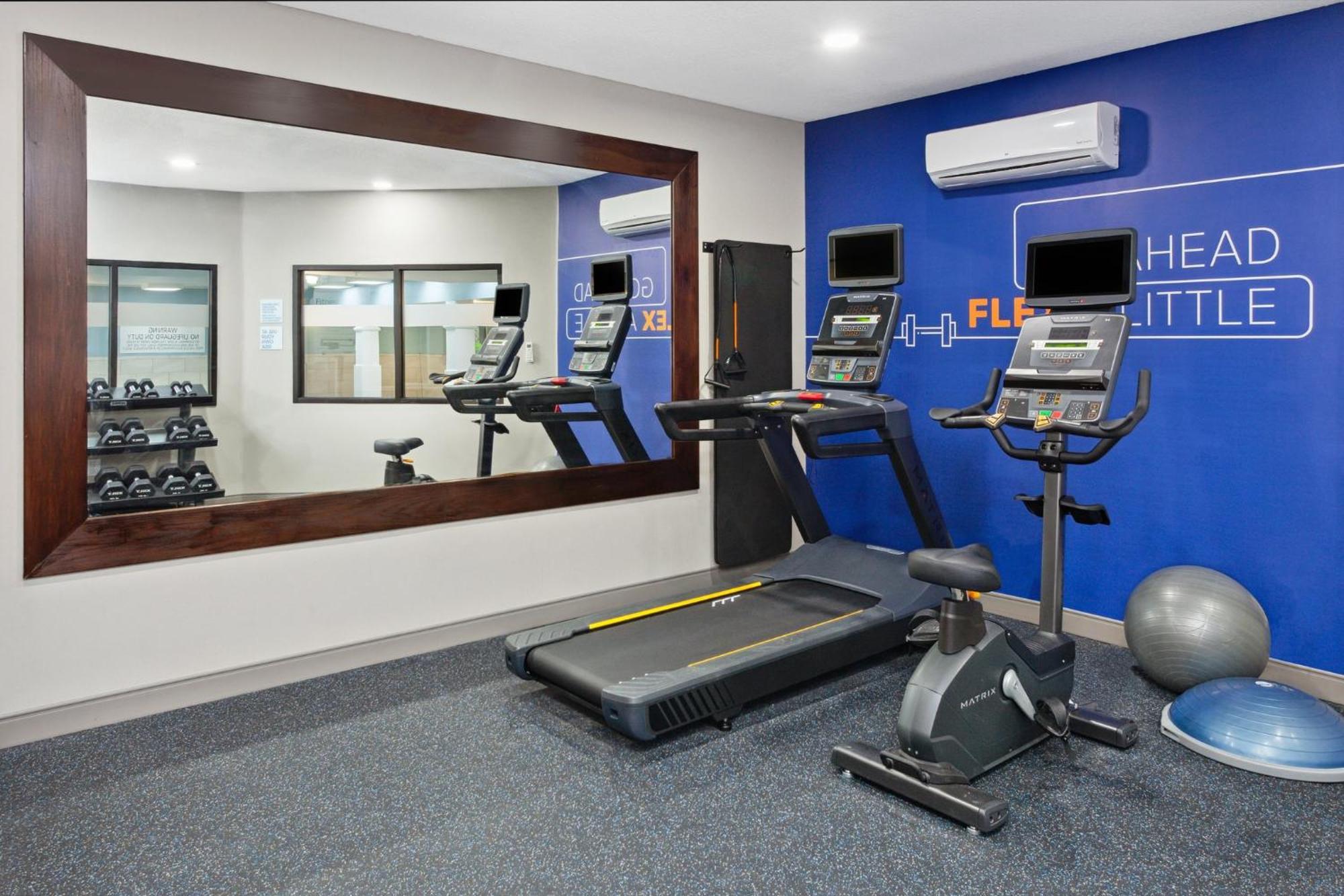 Holiday Inn Express Fremont By Ihg 外观 照片